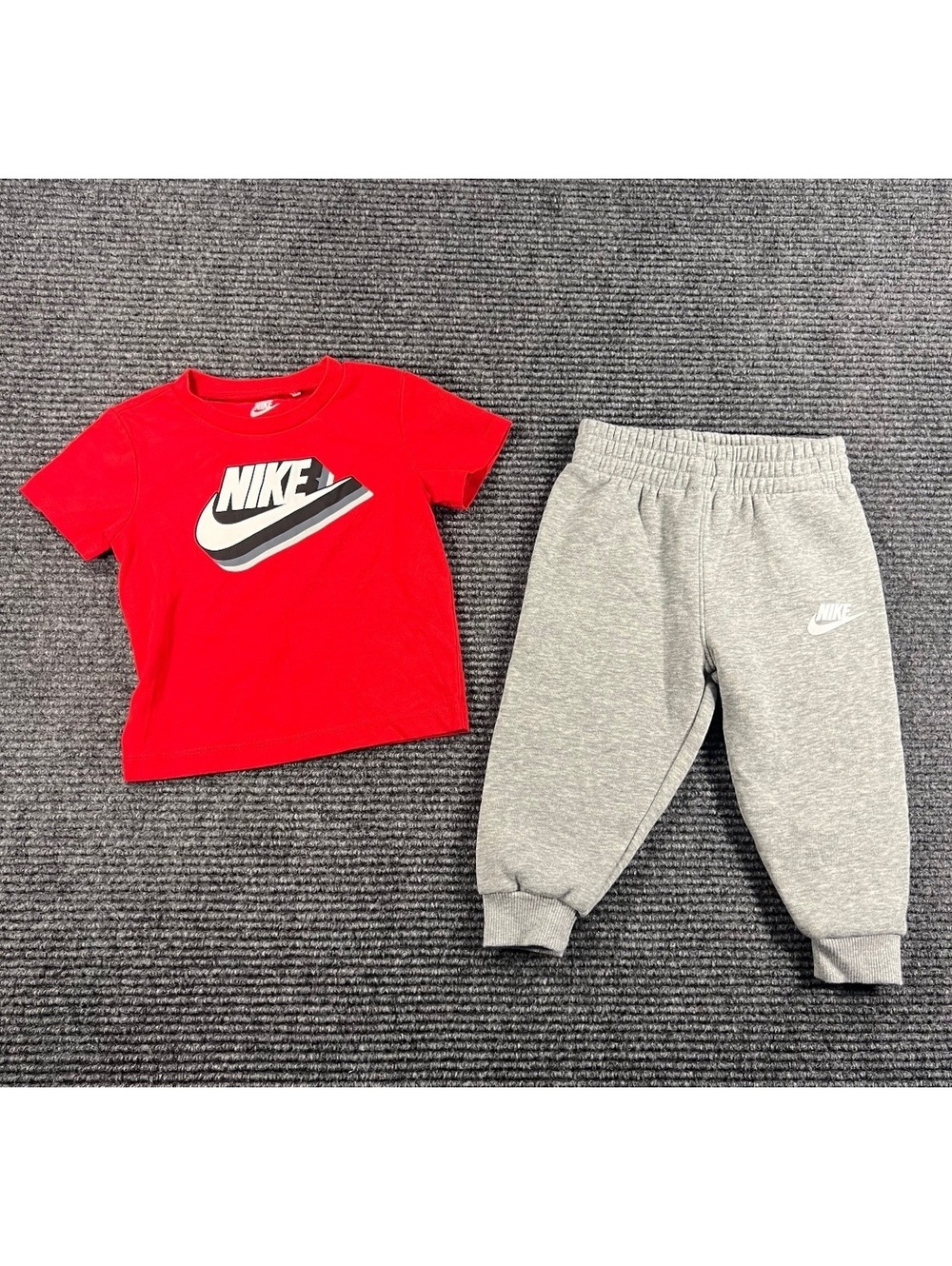 Nike Toddler 18M Red Logo Short sleeve T-Shirt and Grey Fleece Sweatpants Set